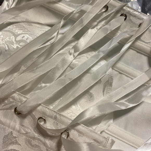 White Corset Top - Picture 4 of 6